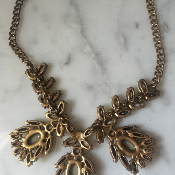 J. Crew statement Art Deco bib necklace gold and crystals details 💖 - Picture 4 of 5